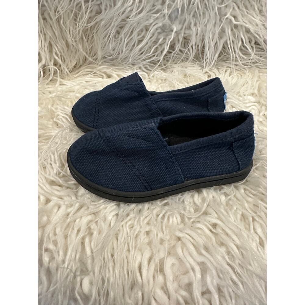 T7 TOMS dark blue toddler NEW